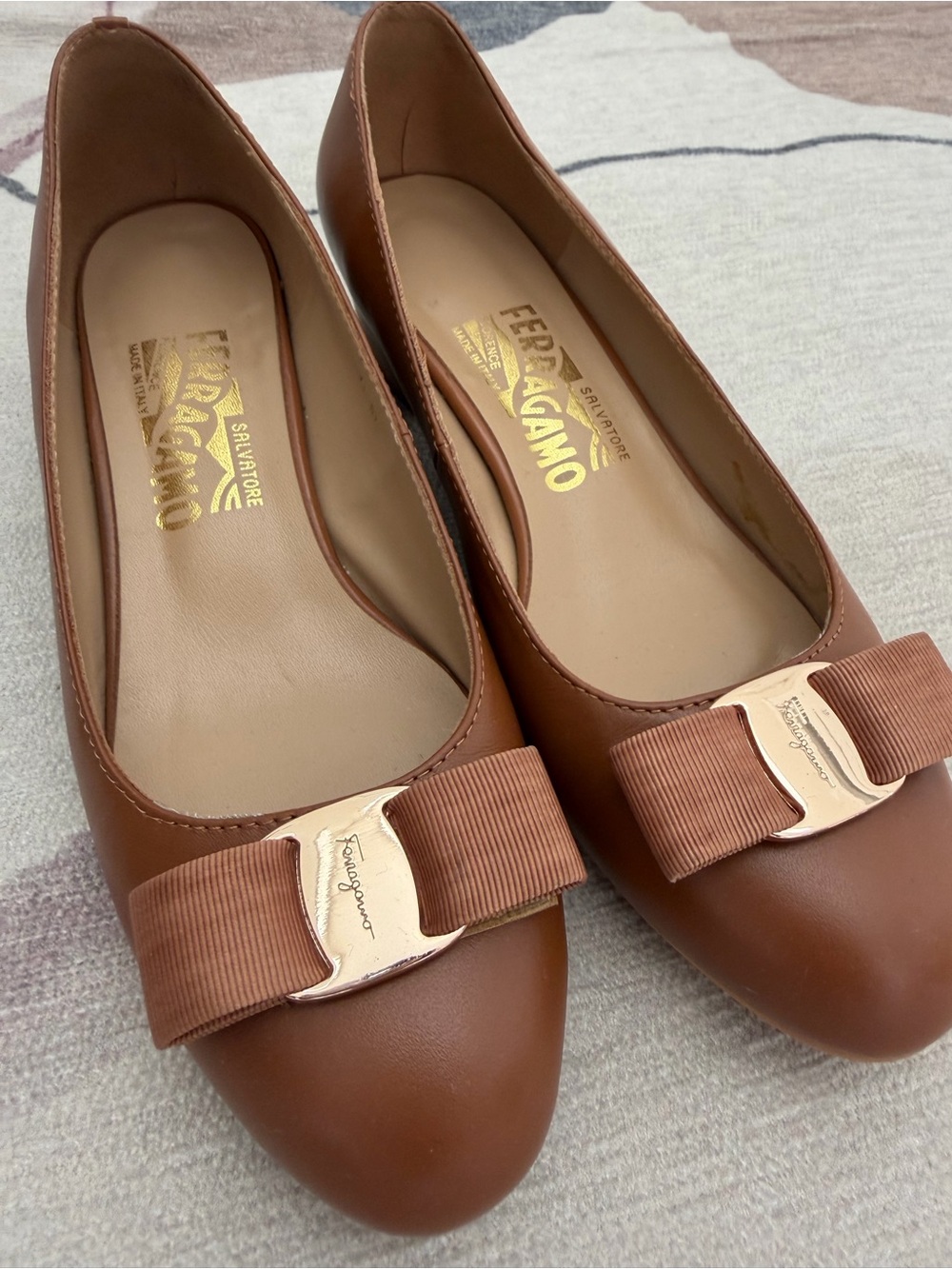 Salvatore Ferragamo Chestnut Leather Vara Bow Flats